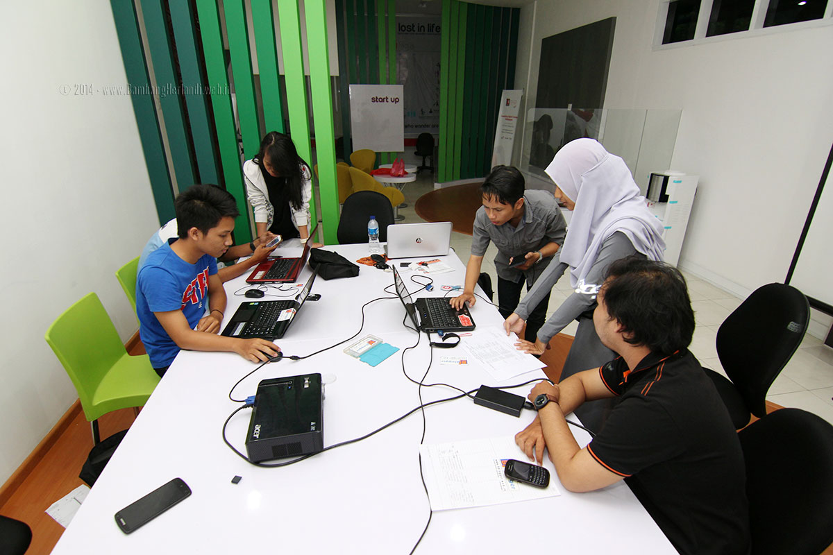diskusi membuat website dan blog profesional di DI-LO Balikpapan