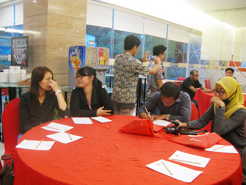 Para undangan bukber komunitas jurnalis Honda Balikpapan