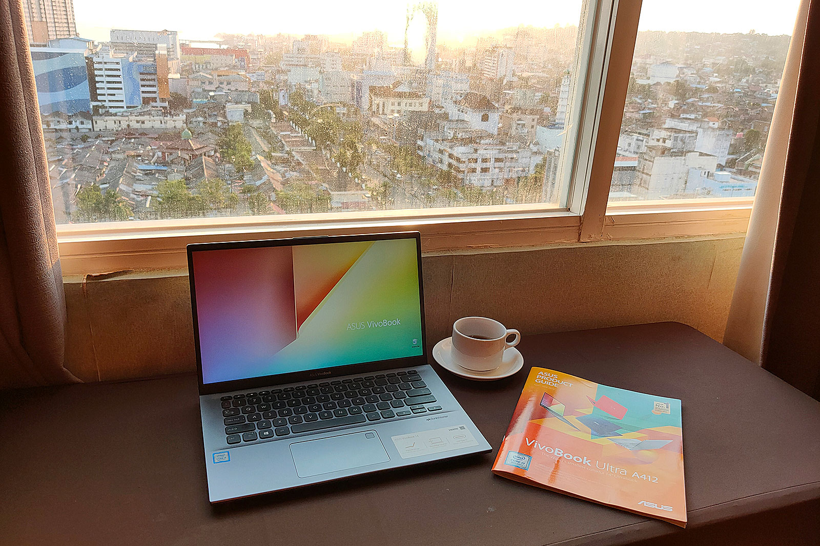 ASUS VivoBook Ultra A412, Laptop Mini dengan Performa Maxi